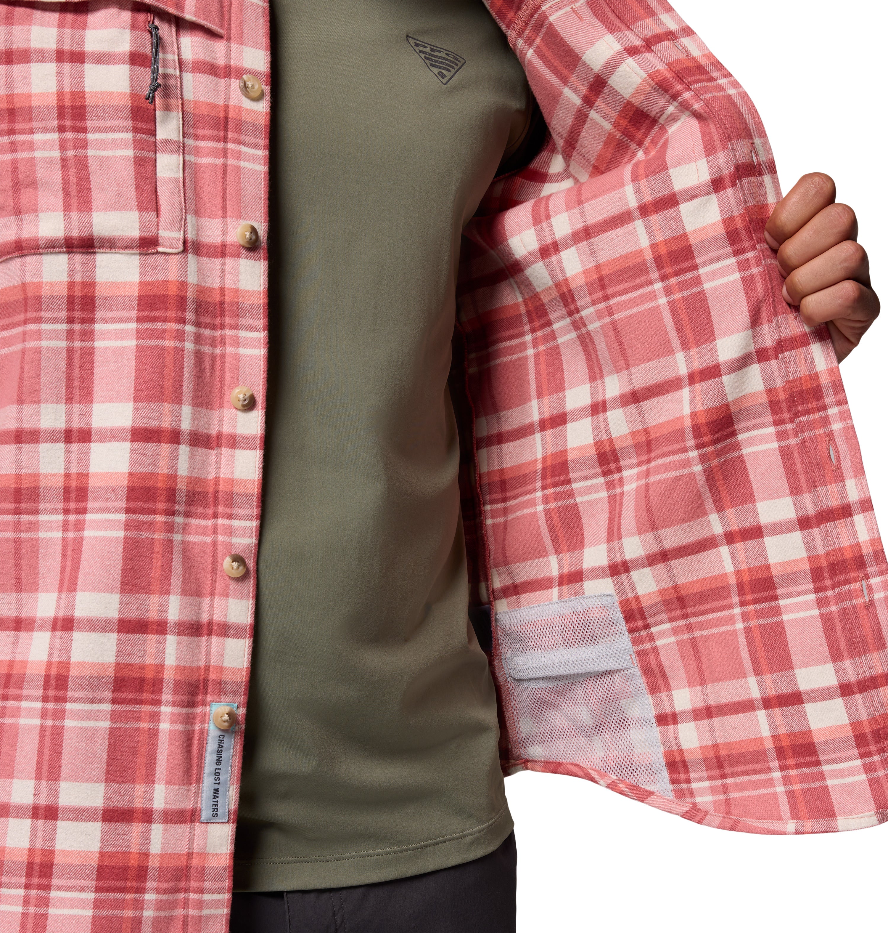 columbia_2136601_654_camisa_franela_mujer_pfg_omni_wick_coral_10