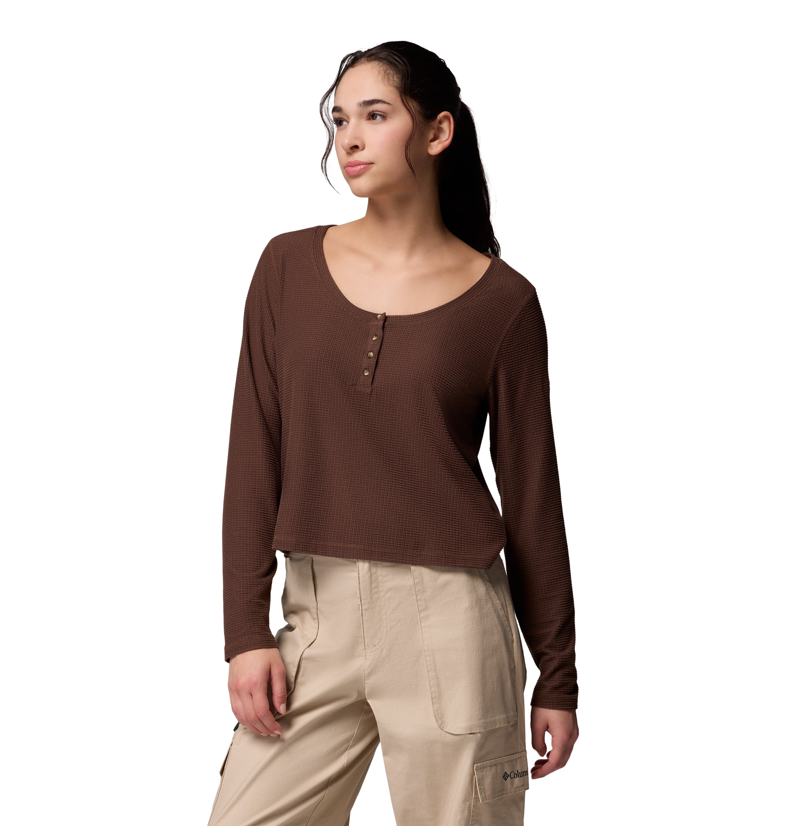 columbia_2135801_256_playera_mujer_henley_cafe_oscuro_2